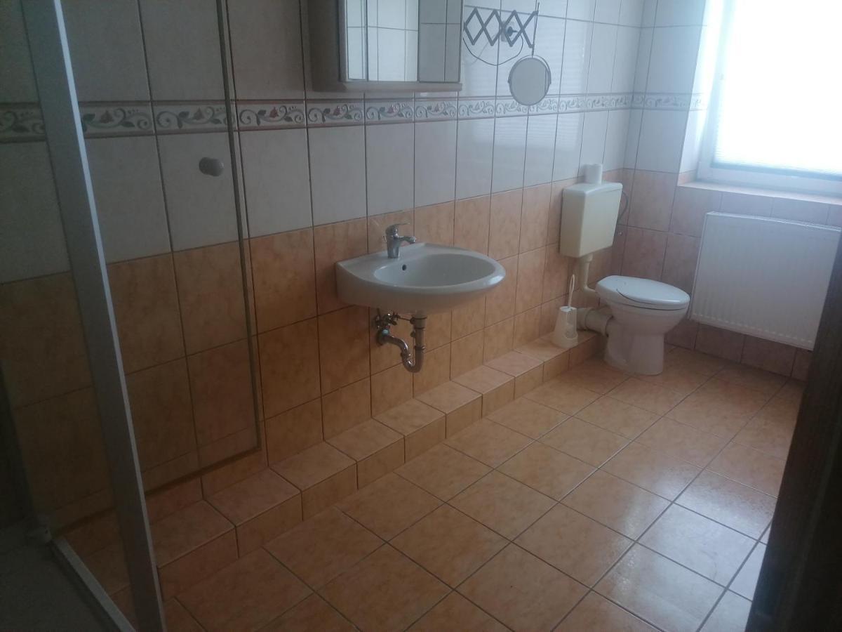 Gaestehaus An Der Warnow Appartement Schwaan Buitenkant foto